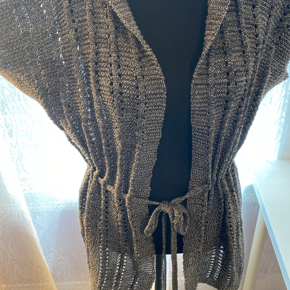 Elegant acrylic wool knitted short sleeve cardigan with tie